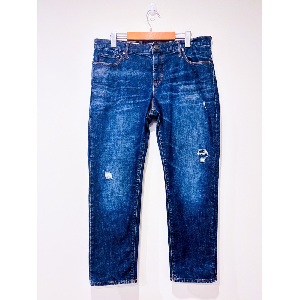 GAP Dark wash boyfriend jeans | Distressed casual denim | Size 30